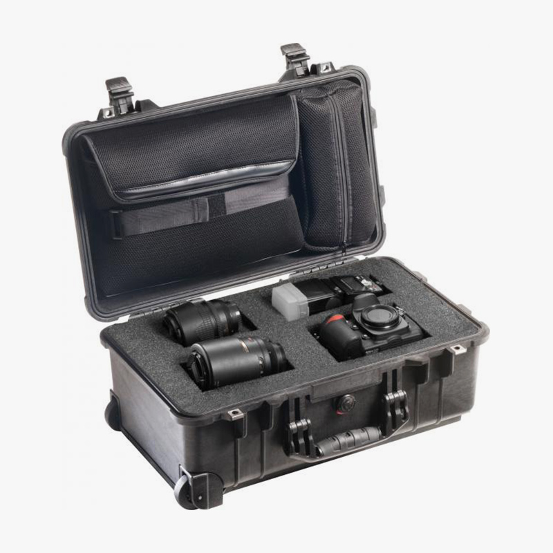 1510 CASE MET TROLLEY EN TWEE WIELEN